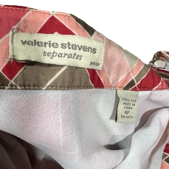 Valerie Stevens size 8P skirt - Picture 4 of 5